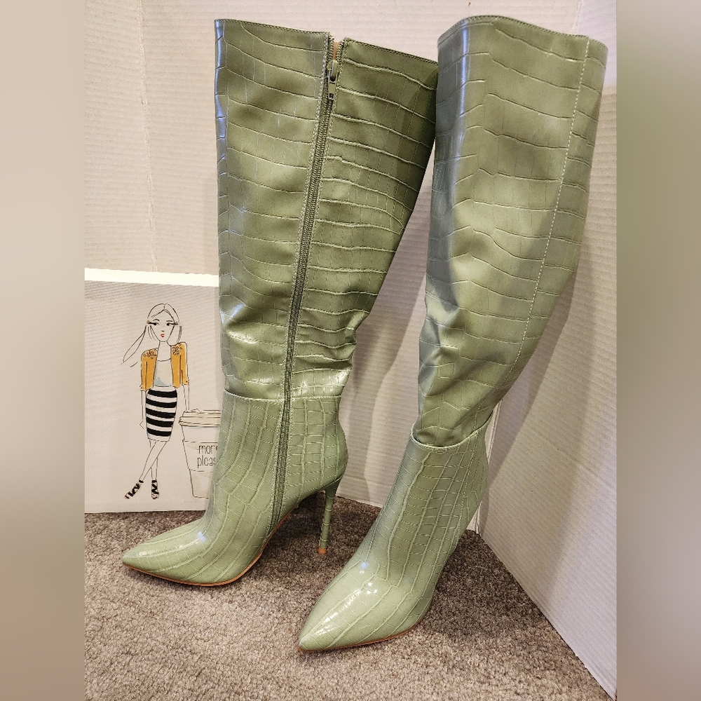 Lulu's Light Green Croc-Embossed Knee-High Stiletto Boots Brand new. No box - Picture 2 of 3